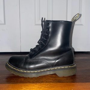 Dr. Martens ORIGINAL - 1460 SMOOTH LEATHER LACE UP BOOTS